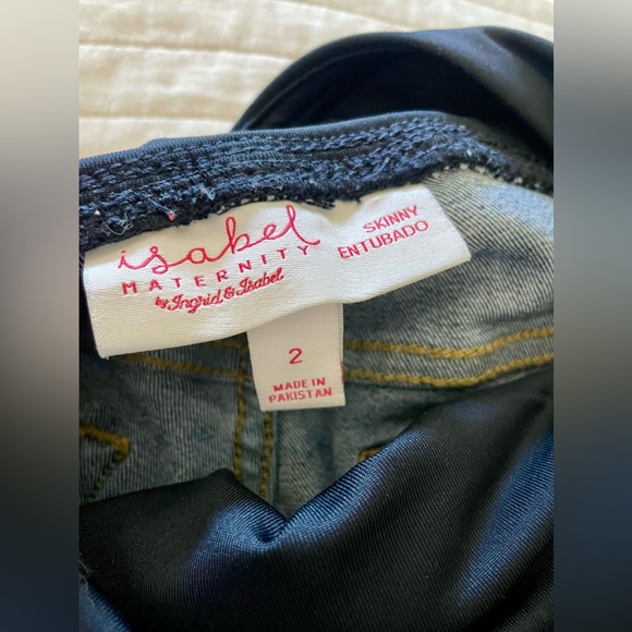 Ingrid & Isabel maternity skinny jeans - Picture 2 of 3